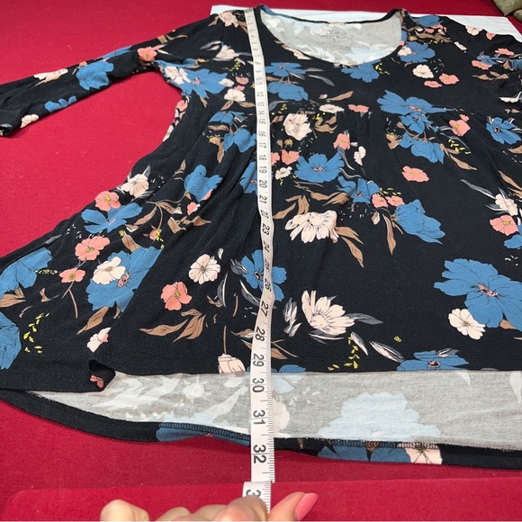 Torrid 1 BLUE floral TUNIC long Sleeve high waist scoop neck strrtchy knit shirt - Picture 13 of 14